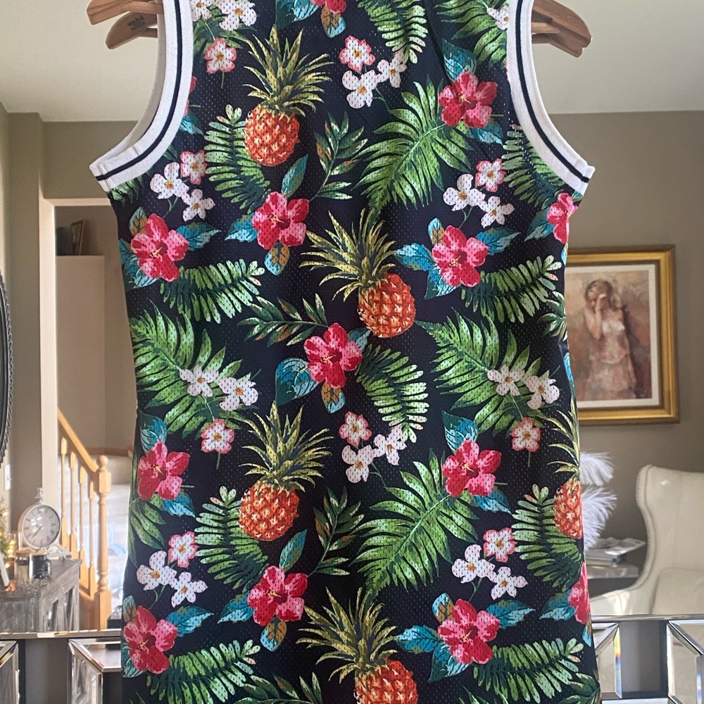 CACO JERSEY, Size S!  Excellent NEW condition! 🌻🌻🌻🌻🌻🌻🍎🍎🍎🍎🍎🍎🍎 - Picture 4 of 5